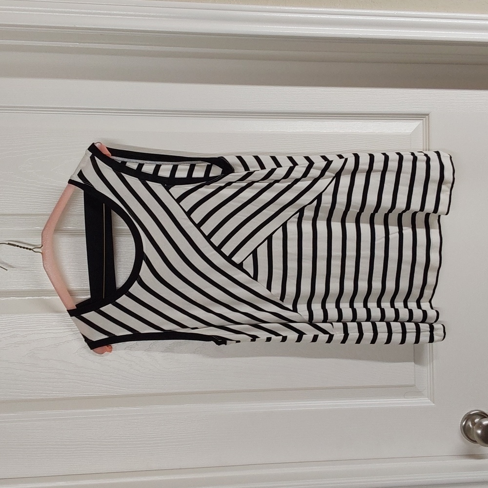 Gently Worn Cabi Diagonal Tank Top Medium